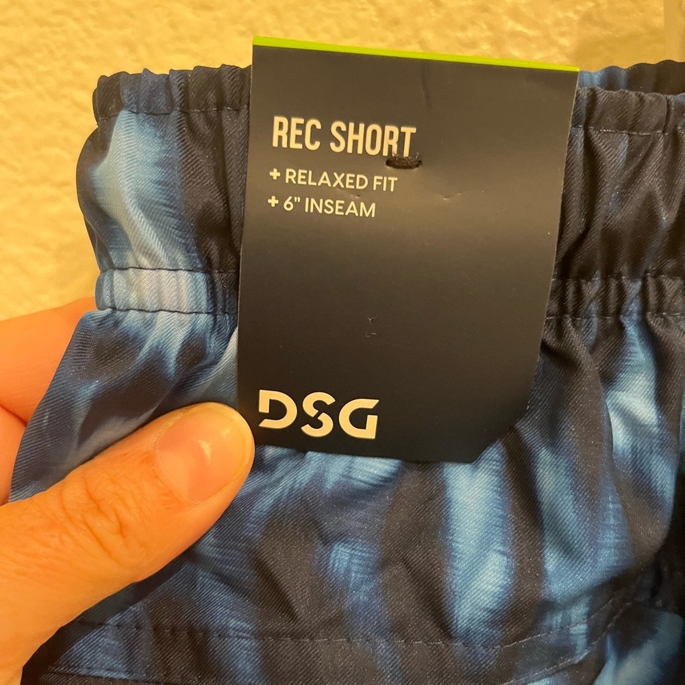 DSG Men’s Blue Tie-Dye Rec Training Shorts – Size XL – NWT​ - Picture 7 of 8